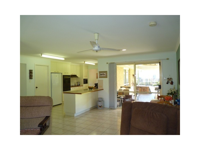 214 Denmans Camp Road, Wondunna QLD 4655