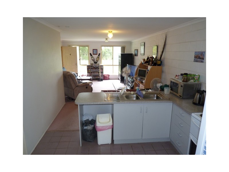 53 Beach Road, Pialba QLD 4655