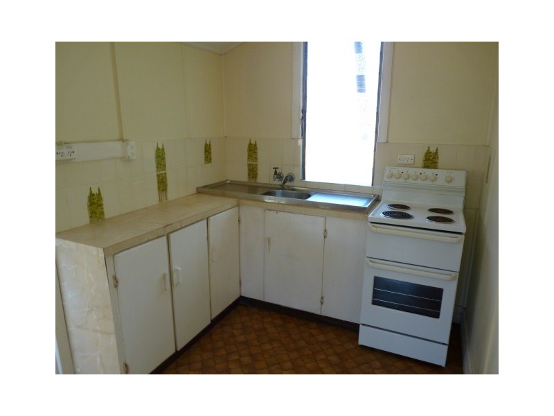 83 Cypress St, Torquay QLD 4655