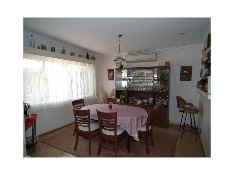 2 Mylne Court, Torquay QLD 4655