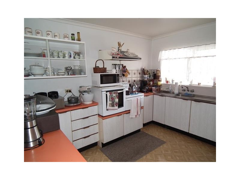 2 Mylne Court, Torquay QLD 4655