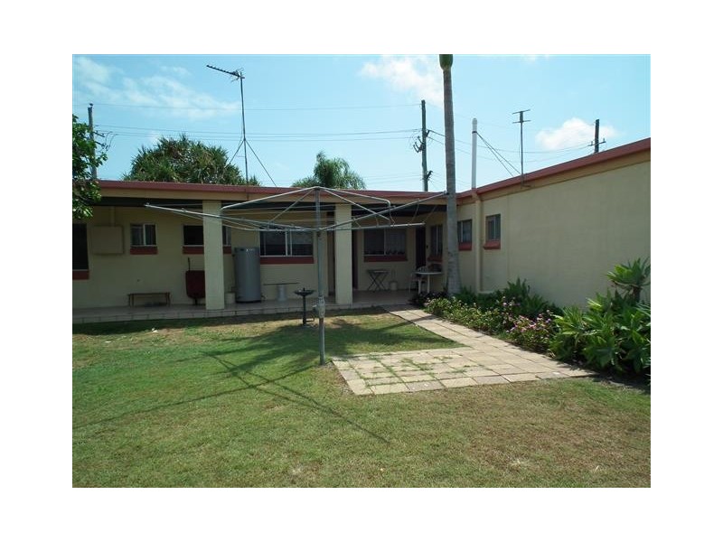 2 Mylne Court, Torquay QLD 4655
