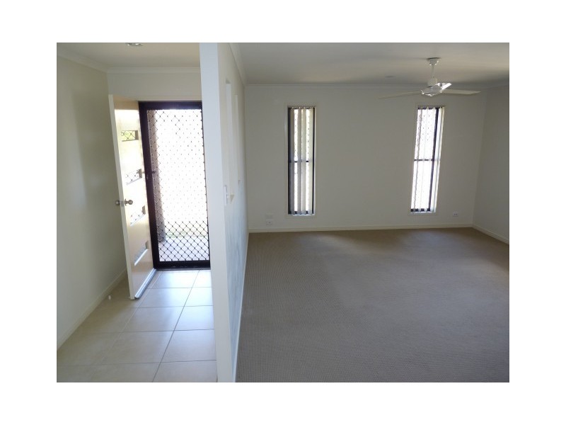 4 Chelsea Court, Urraween QLD 4655