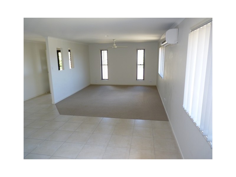 4 Chelsea Court, Urraween QLD 4655