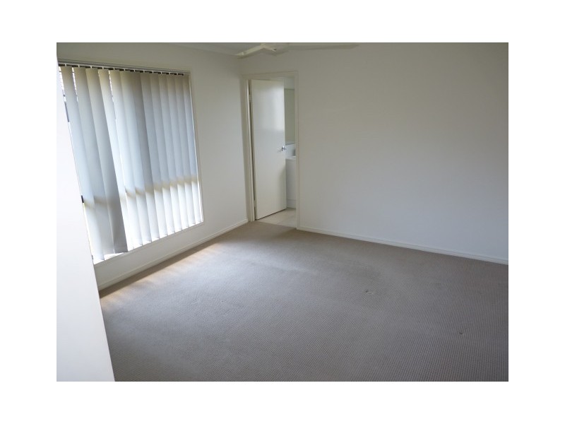 4 Chelsea Court, Urraween QLD 4655