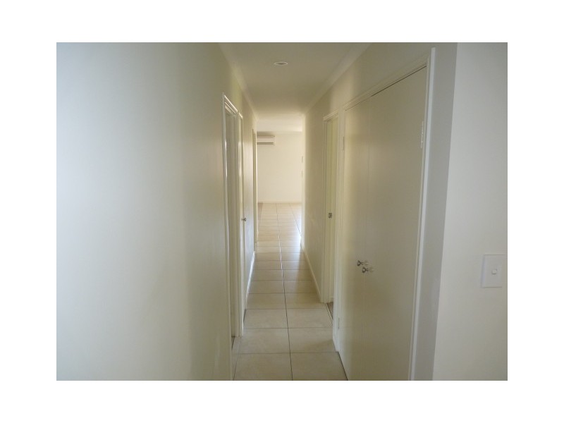 4 Chelsea Court, Urraween QLD 4655