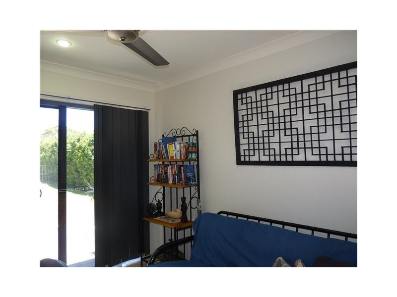 31 Long Street, Point Vernon QLD 4655