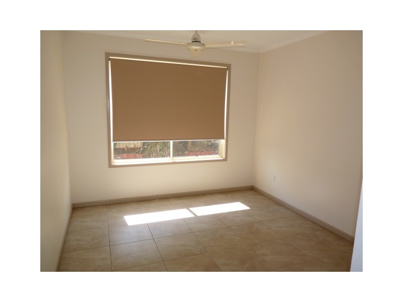 8 Franklin St, Urraween QLD 4655