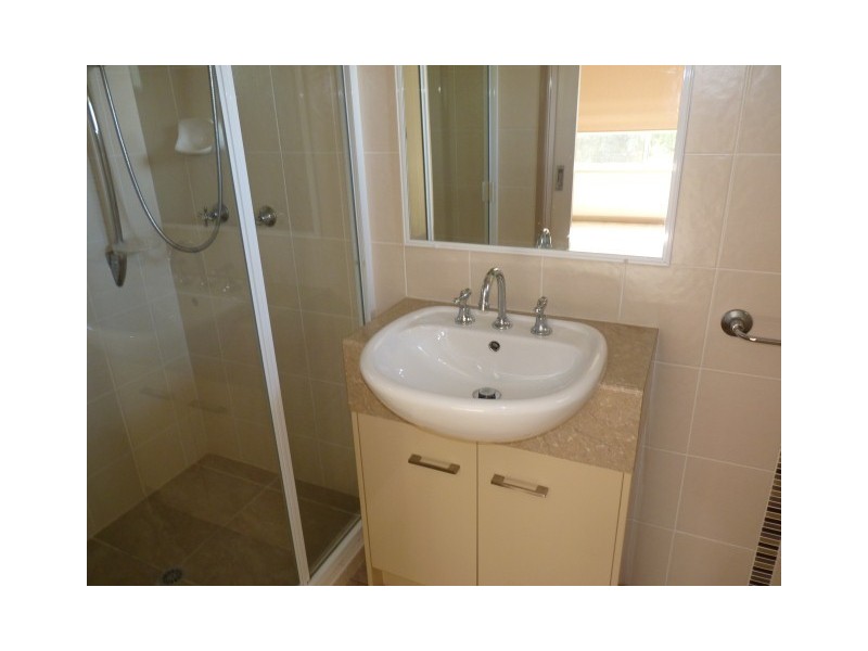 8 Franklin St, Urraween QLD 4655