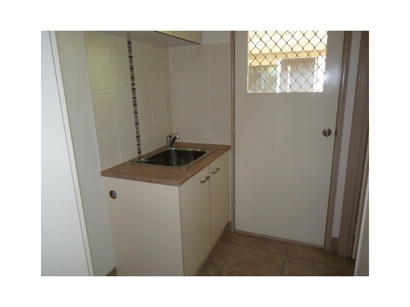 8 Franklin St, Urraween QLD 4655