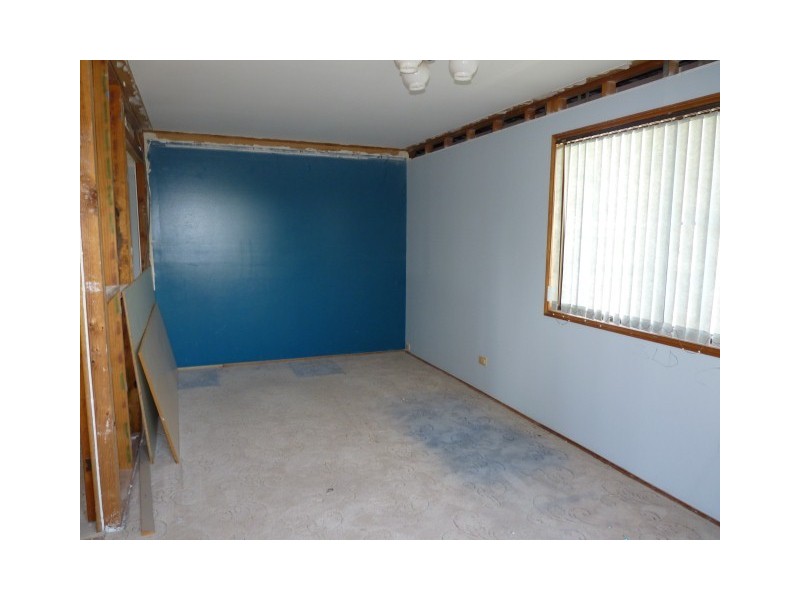 8 Franklin St, Urraween QLD 4655