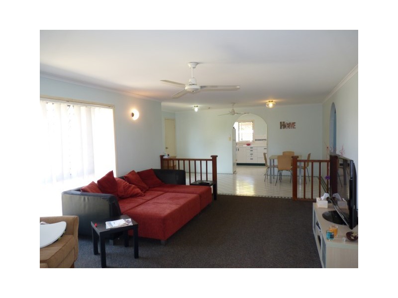 11 Wuruma Street, Scarness QLD 4655