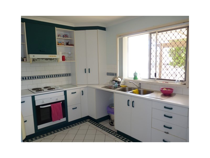 11 Wuruma Street, Scarness QLD 4655