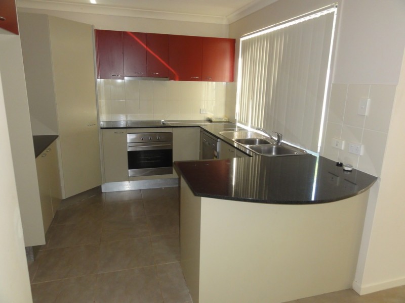 7 Aqua Court, Toogoom QLD 4655