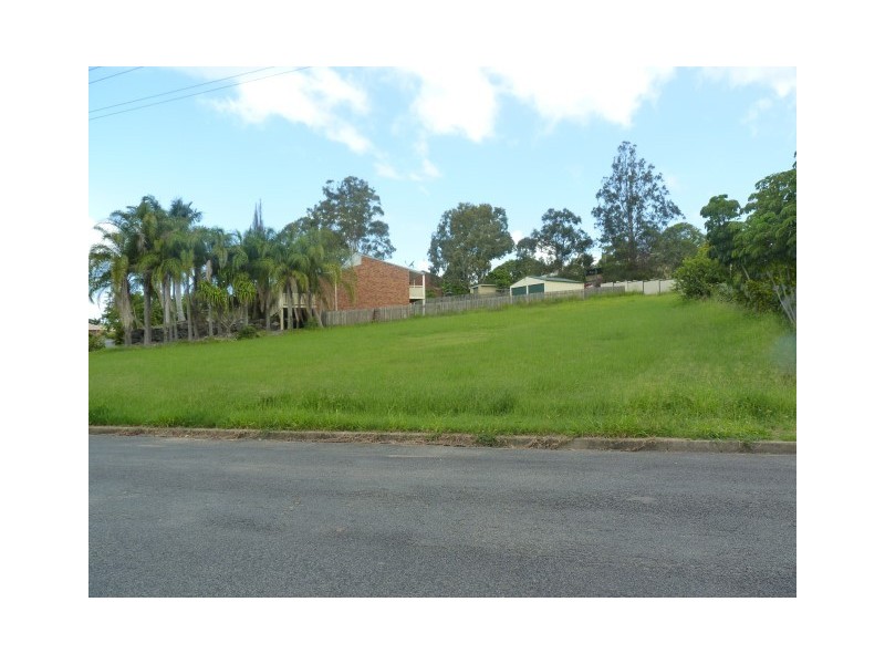 2 Andersen Avenue, Urraween QLD 4655