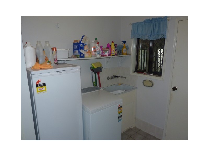 18 Dartmouth Street, Torquay QLD 4655