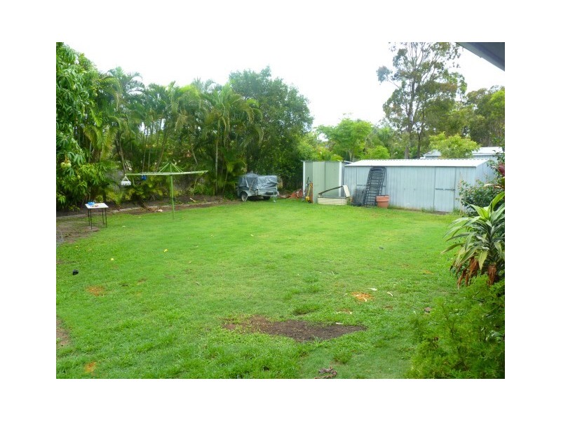 18 Dartmouth Street, Torquay QLD 4655