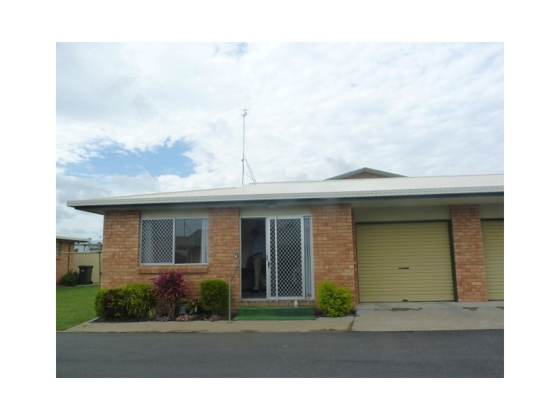 2/66 Taylor Street, Pialba QLD 4655