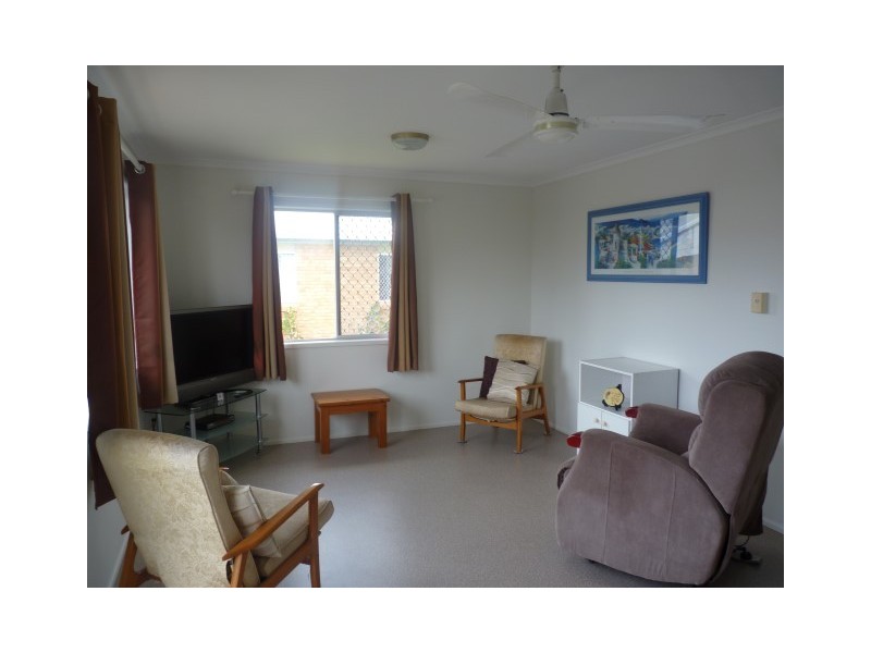 2/66 Taylor Street, Pialba QLD 4655