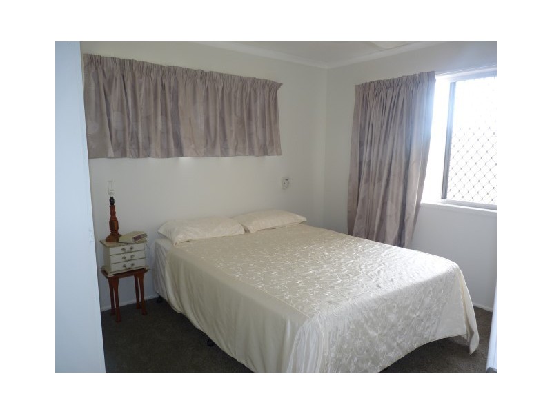 2/66 Taylor Street, Pialba QLD 4655