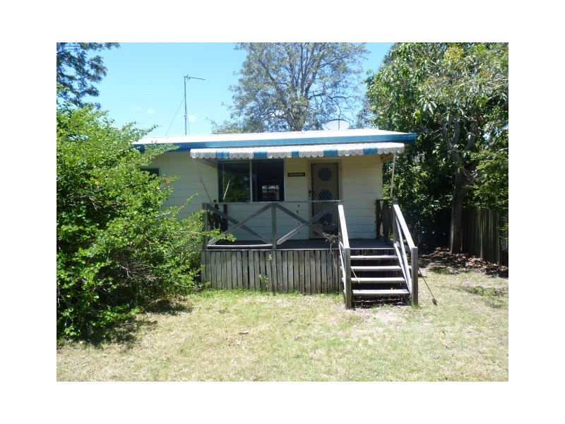 33 Totness Street, Torquay QLD 4655