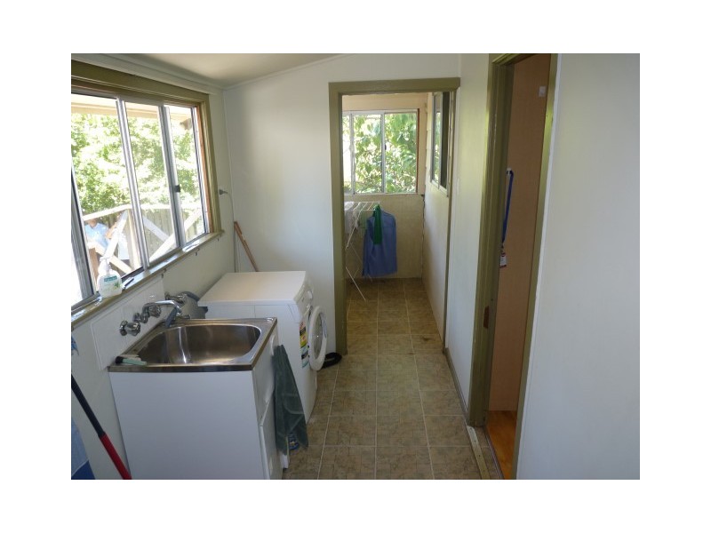 33 Totness Street, Torquay QLD 4655