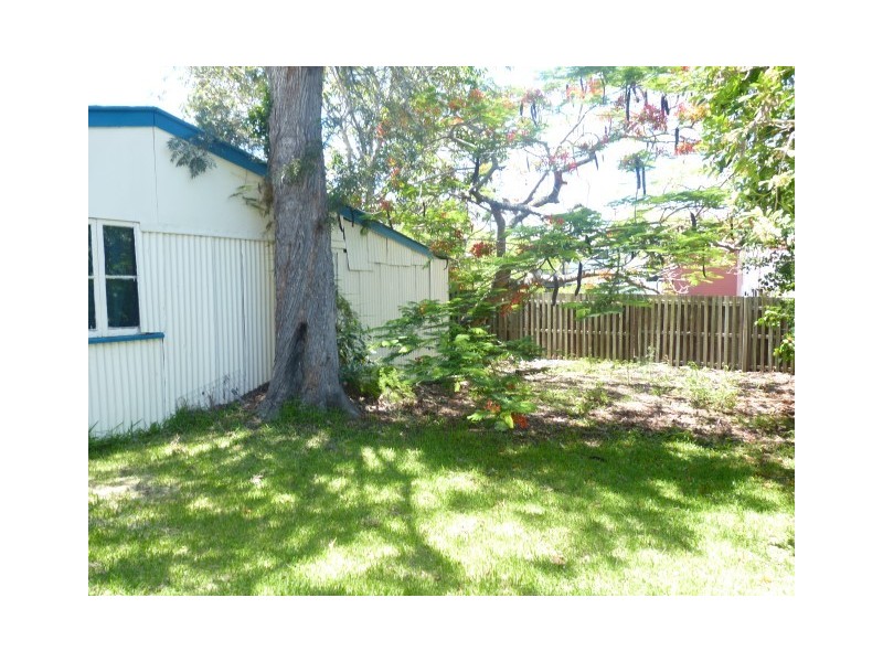 33 Totness Street, Torquay QLD 4655