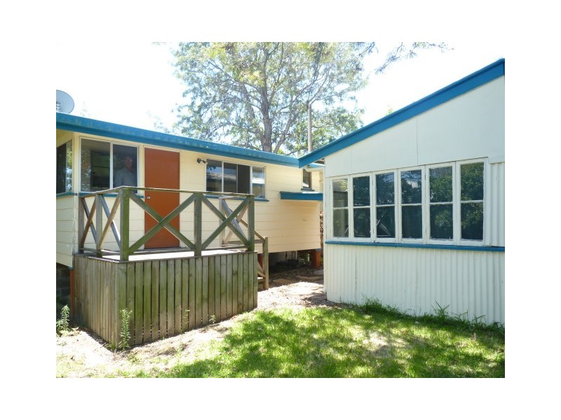 33 Totness Street, Torquay QLD 4655