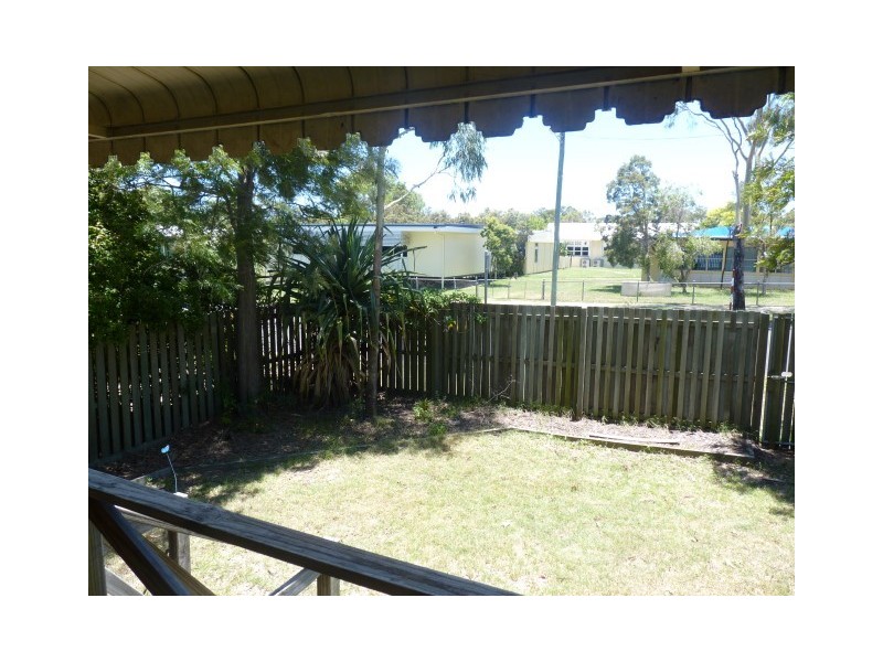 33 Totness Street, Torquay QLD 4655