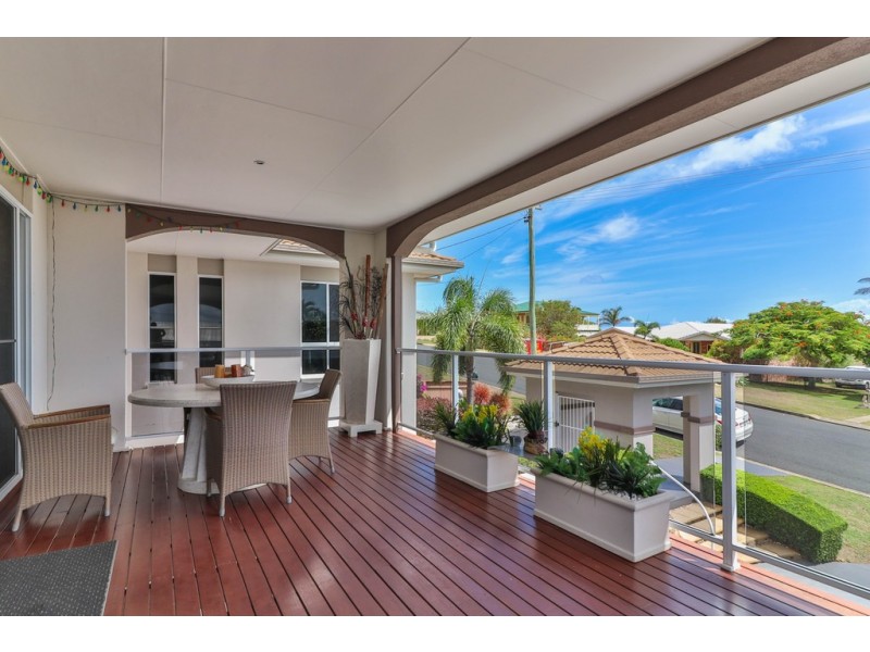 30 Jacobsen Outlook, Urraween QLD 4655