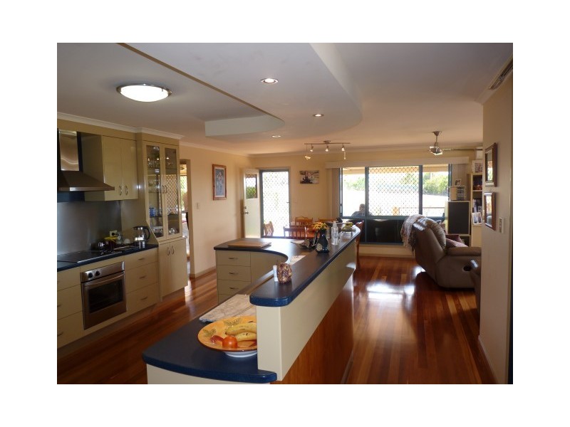 1 Bromiley Court, Dundowran QLD 4655