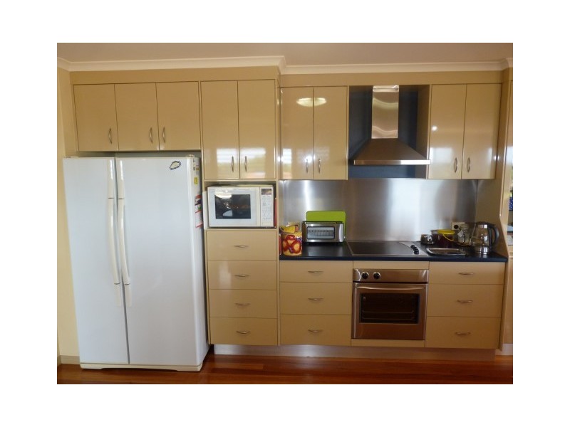 1 Bromiley Court, Dundowran QLD 4655
