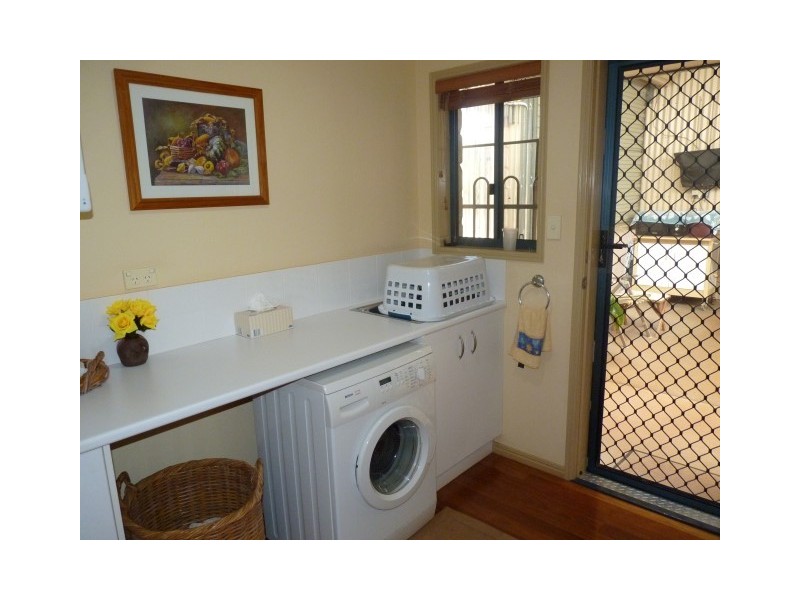 1 Bromiley Court, Dundowran QLD 4655