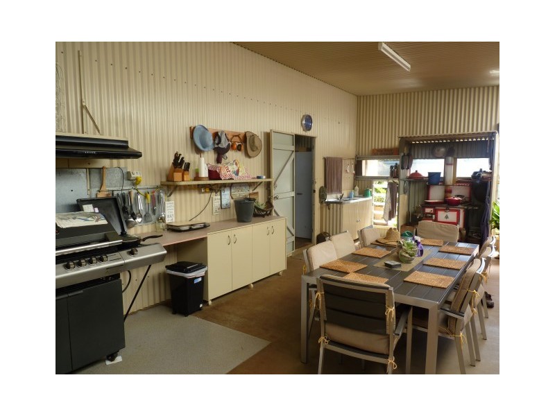 1 Bromiley Court, Dundowran QLD 4655