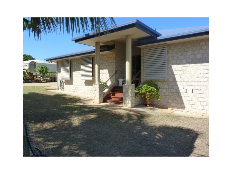 1 Bromiley Court, Dundowran QLD 4655