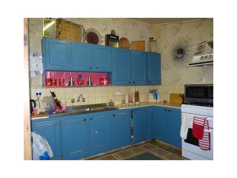 220 Cypress Street, Urangan QLD 4655