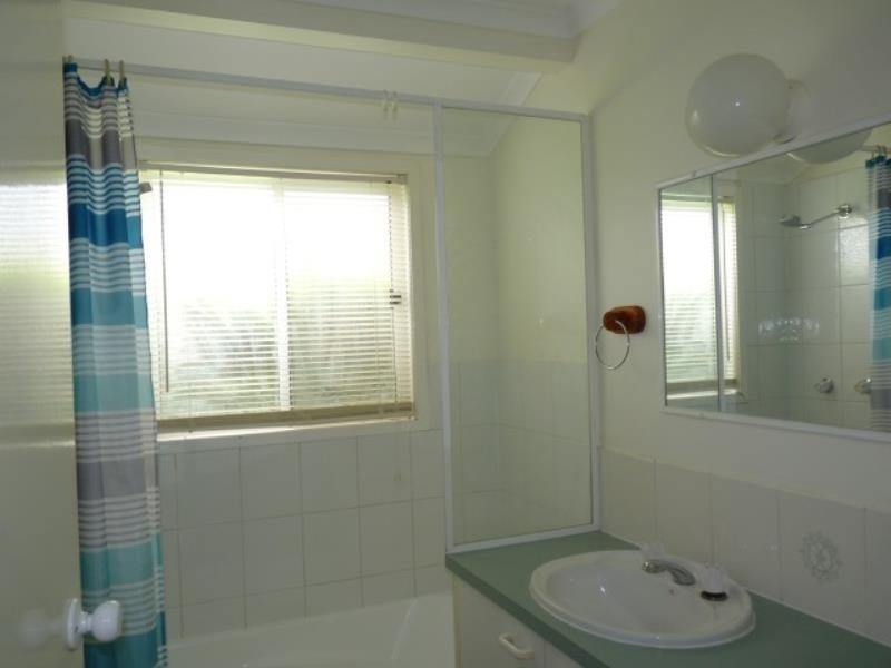 4/11 Doolong Rd, Kawungan QLD 4655