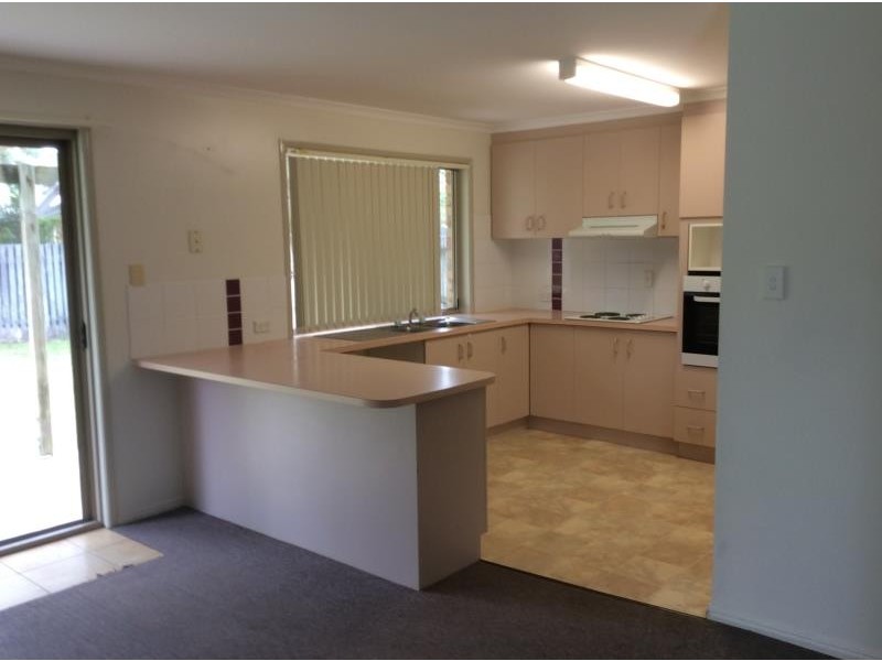 12 Bangalow Court, Kawungan QLD 4655