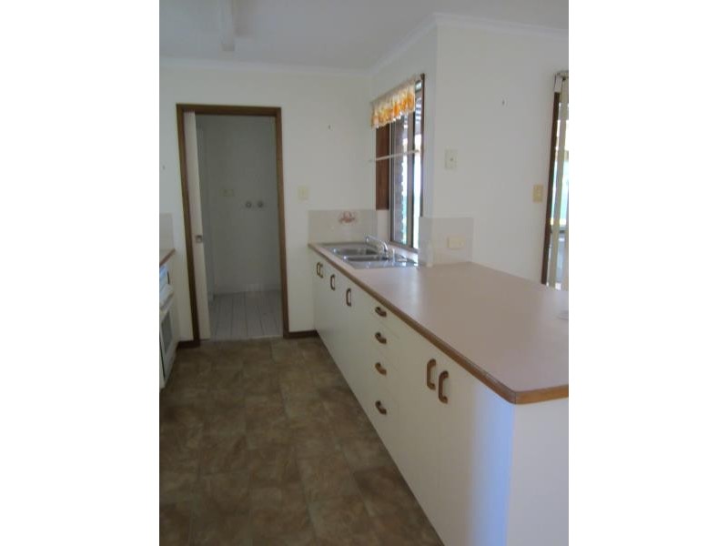 20 Cassandra Crescent, Urangan QLD 4655