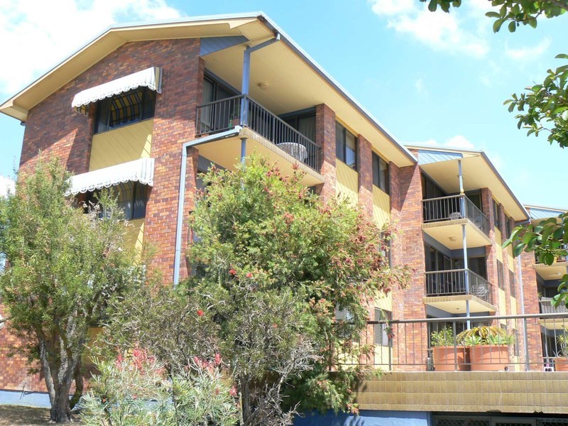 1/23 Queens Road, Scarness QLD 4655