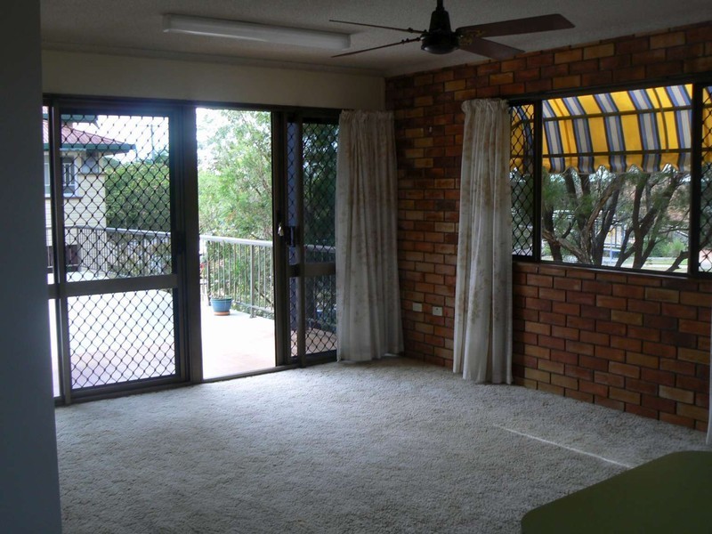 1/23 Queens Road, Scarness QLD 4655