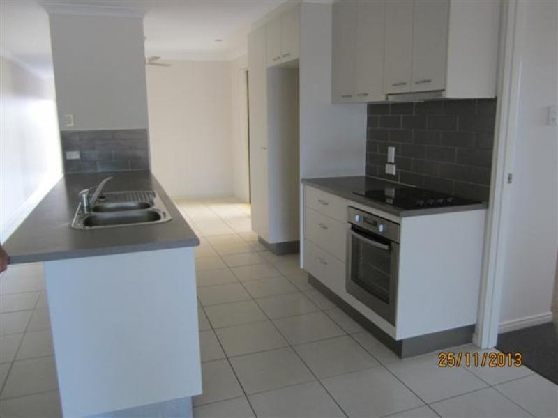 Unit 1/14 Bayley Court, Urraween QLD 4655