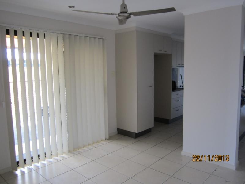 Unit 1/14 Bayley Court, Urraween QLD 4655
