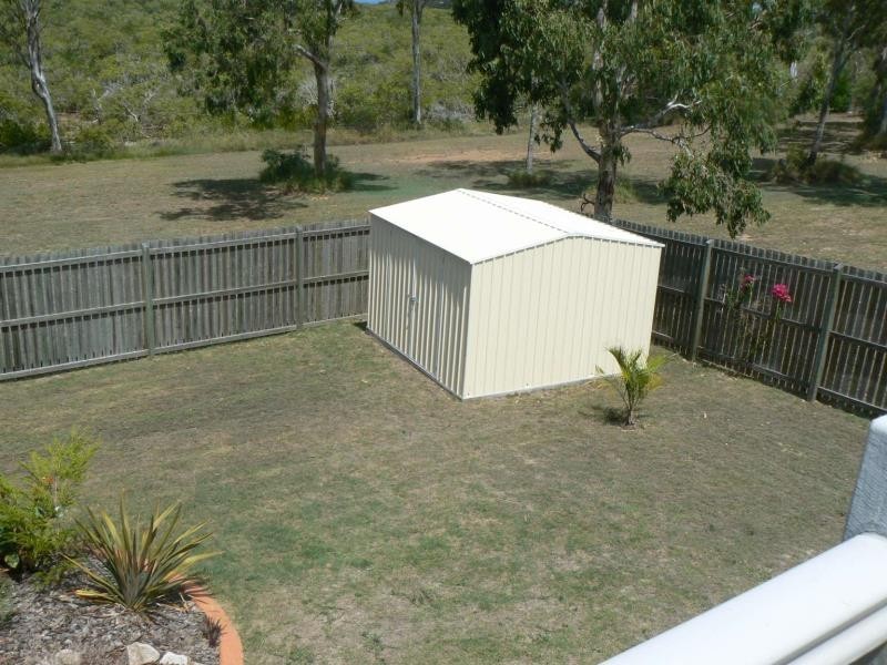 32 Foreshore Drive, Urangan QLD 4655