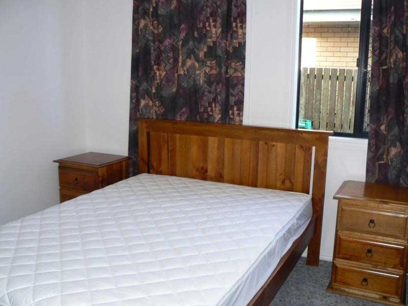 2/158 Cypress Street, Urangan QLD 4655