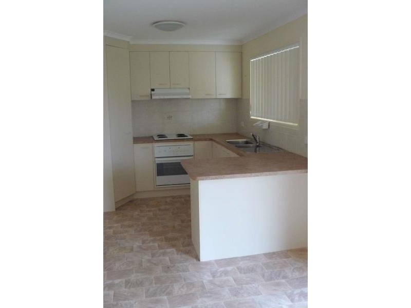 3 Satinay, Urangan QLD 4655