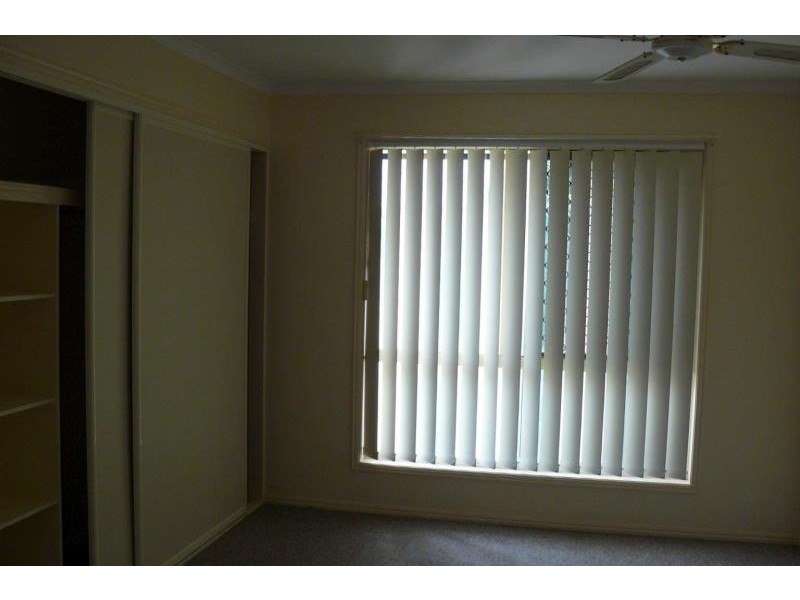 3 Satinay, Urangan QLD 4655