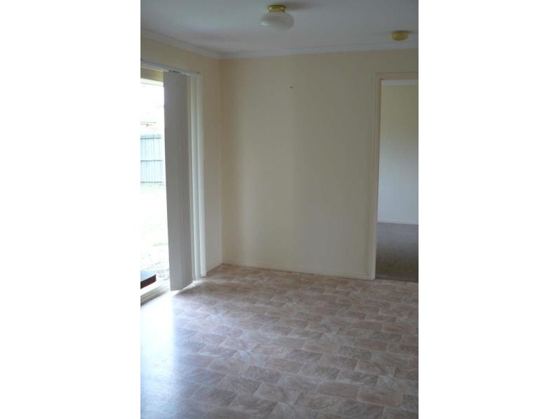 3 Satinay, Urangan QLD 4655