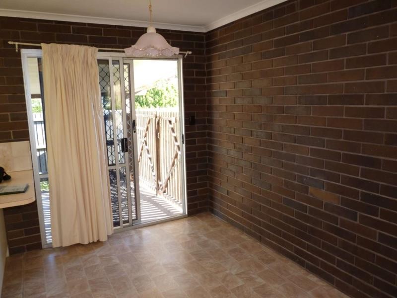 2 North Street, Point Vernon QLD 4655
