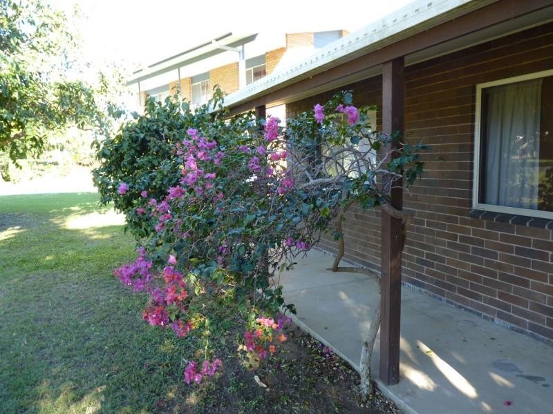 2 North Street, Point Vernon QLD 4655